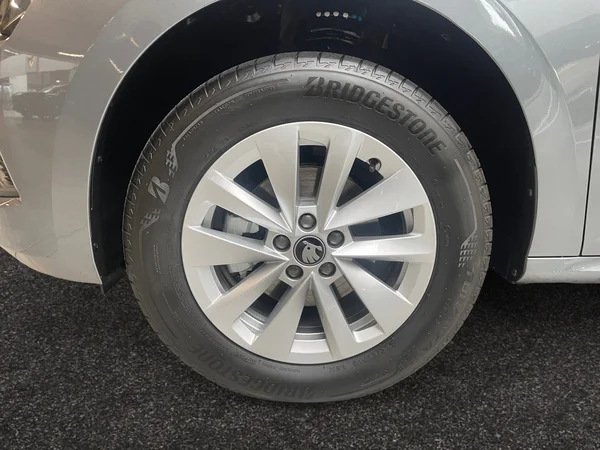 SKODA Kamiq (2026) — foto 3 van 11