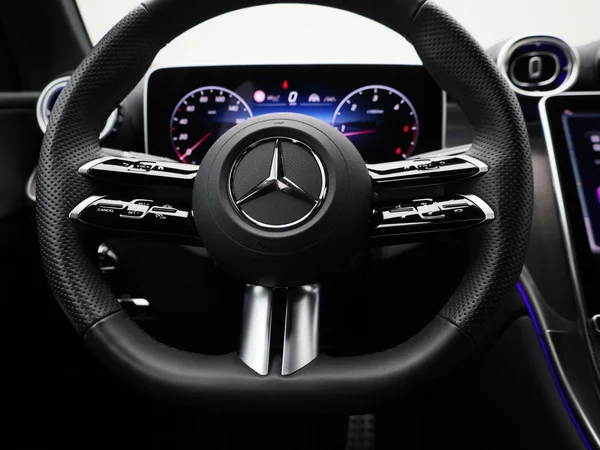 Mercedes-Benz GLC (2025) — foto 47 van 49