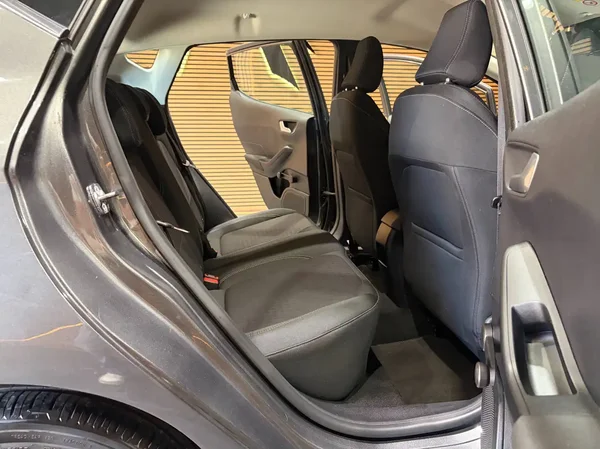 Ford Fiesta (2019) — foto 9 van 23