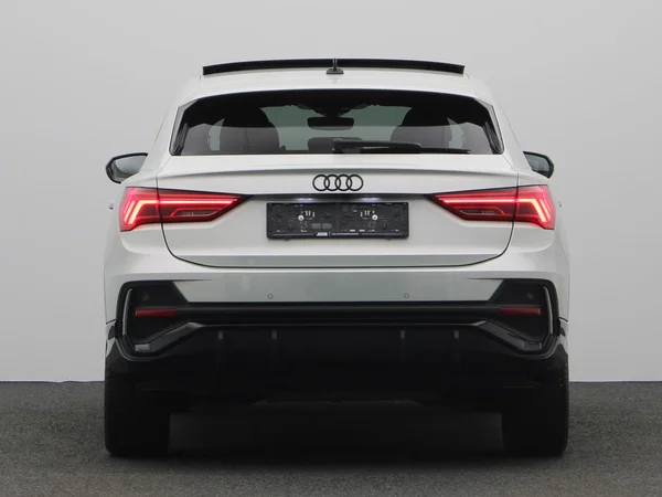 AUDI Q3 Sportback PHEV (2024) — foto 20 van 23