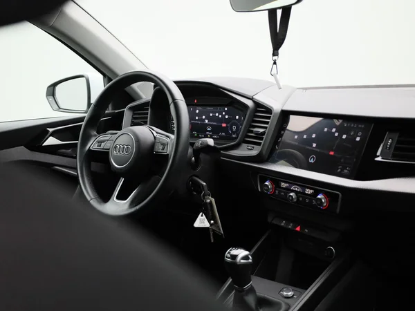 Audi A1 Sportback (2023) — foto 27 van 39