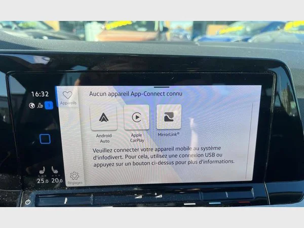 Volkswagen Golf VIII (2021) — foto 14 van 25