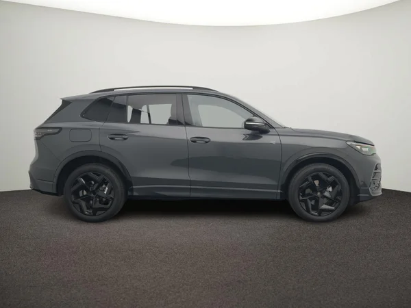 VOLKSWAGEN Tiguan (2026) — foto 7 van 10