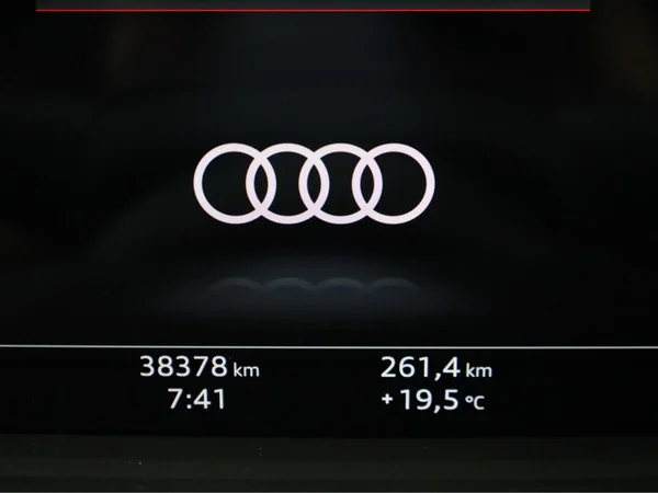 AUDI Q3 PHEV (2024) — foto 9 van 23