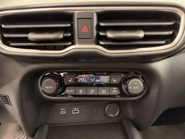 Nissan Juke — foto 9 van 20