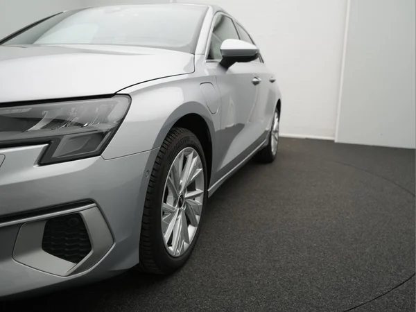 AUDI A3 Sportback PHEV (2024) — foto 28 van 30