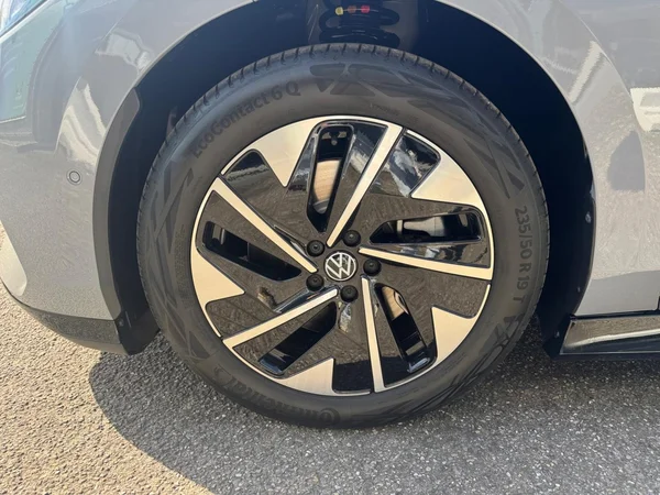 VOLKSWAGEN ID.7 Tourer (2026) — foto 14 van 21