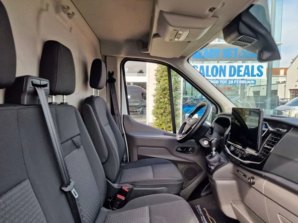 Ford Transit (2025) — foto 10 van 13