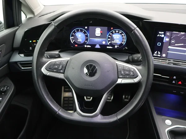 Volkswagen Golf (2021) — foto 4 van 28