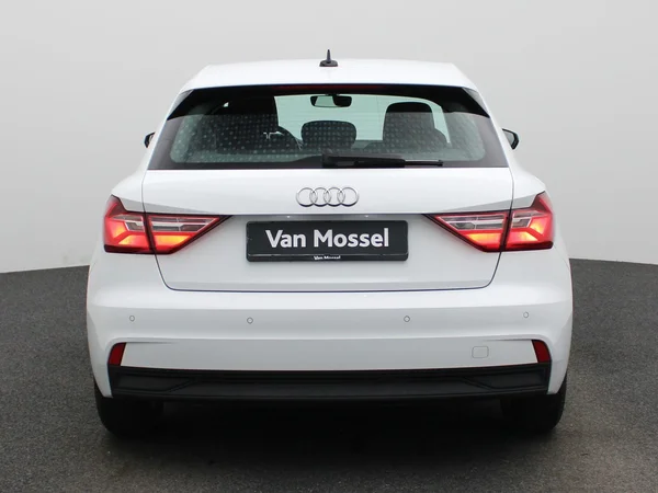 Audi A1 Sportback (2023) — foto 34 van 38