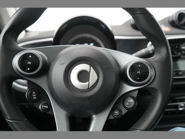 SMART Fortwo coupé (2016) — foto 3 van 22