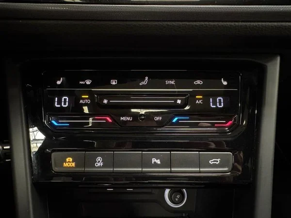 VOLKSWAGEN Touran Dsl (2024) — foto 19 van 34