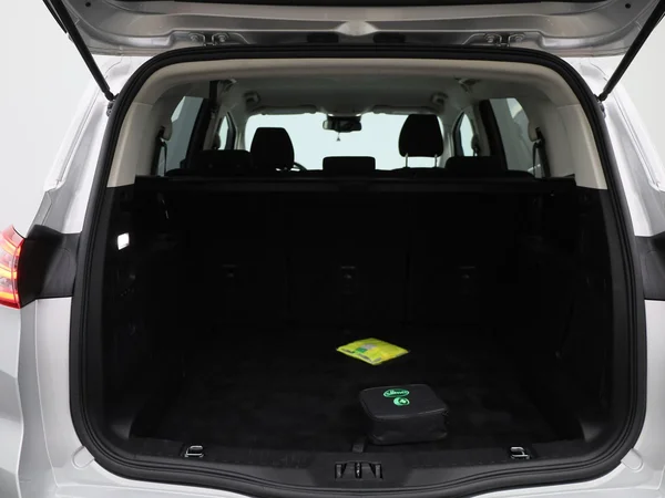 Ford S-Max (2022) — foto 6 van 41