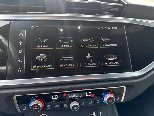 Audi Q3 (2022) — foto 18 van 35