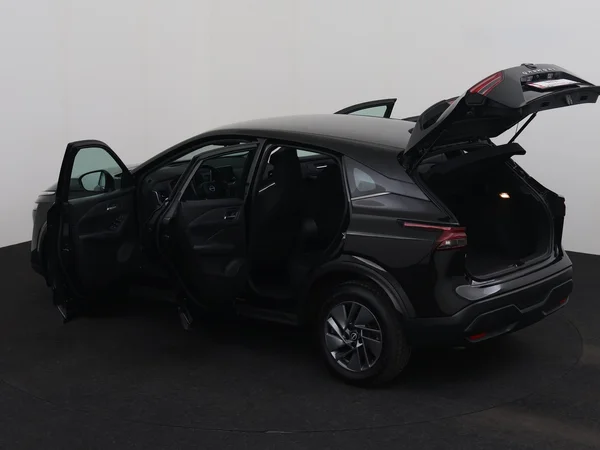 NISSAN Qashqai (2023) — foto 26 van 27