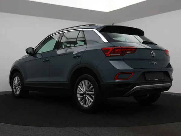 Volkswagen T-Roc (2023) — foto 27 van 27