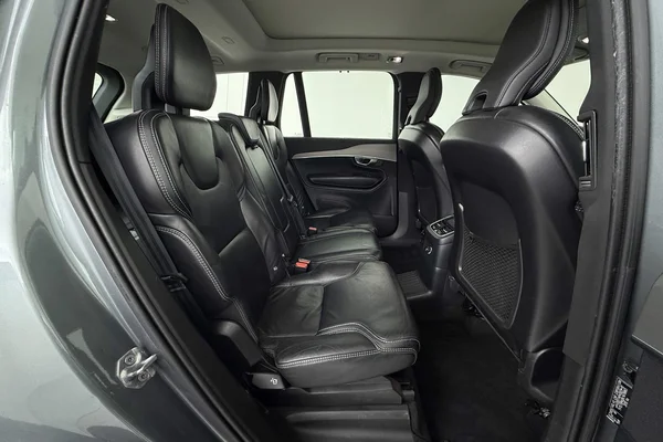 Volvo XC90 PHEV (2019) — foto 9 van 41