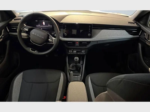 SKODA Kamiq (2026) — foto 8 van 10