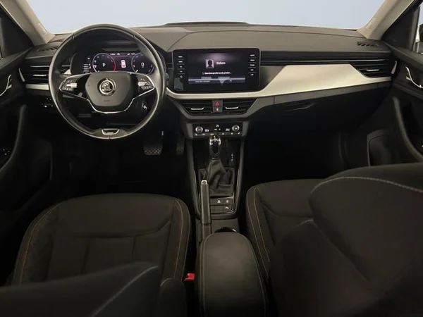 SKODA Kamiq (2021) — foto 4 van 27