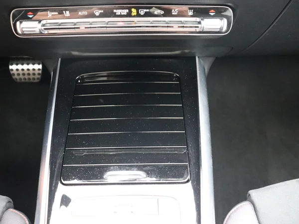 Mercedes-Benz B-Klasse (2025) — foto 9 van 32