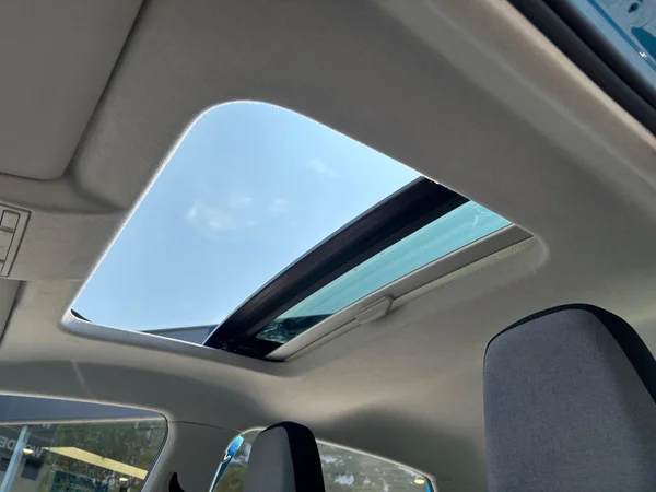 VOLKSWAGEN Up! (2018) — foto 13 van 24