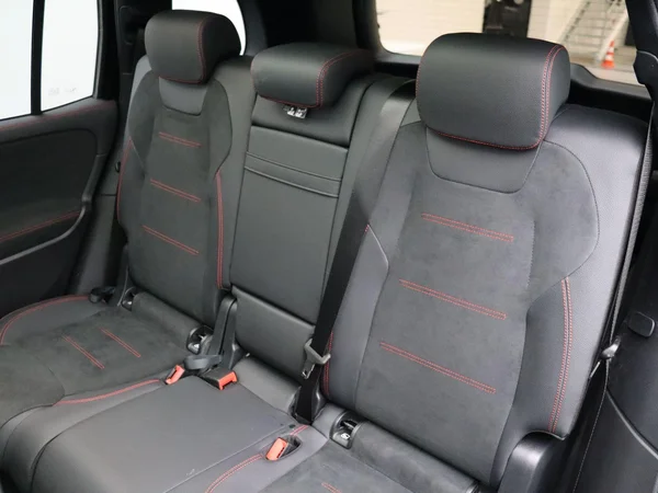 Mercedes-Benz EQB (2026) — foto 18 van 34