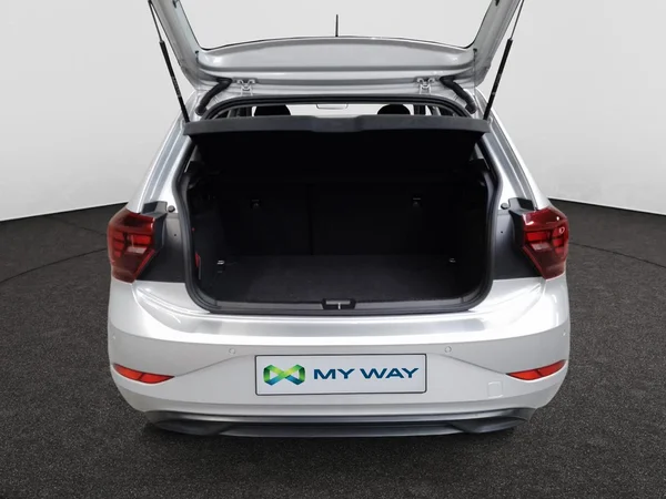 VOLKSWAGEN Polo (2024) — foto 14 van 23