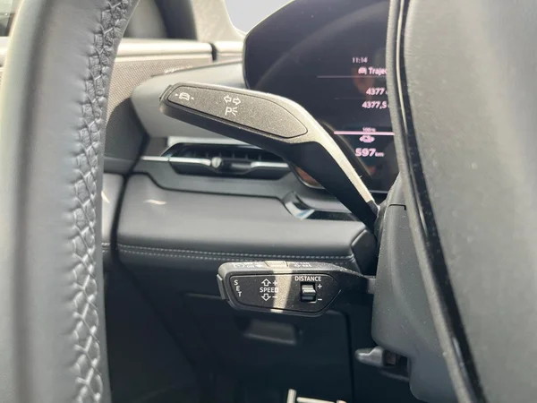 AUDI Q6 Sportback e-tron (2025) — foto 11 van 24
