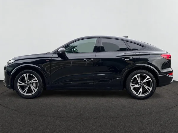 AUDI Q6 Sportback e-tron (2025) — foto 3 van 16
