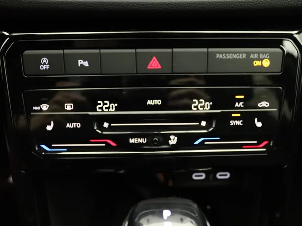 VOLKSWAGEN T-Cross (2025) — foto 13 van 20