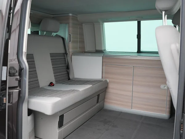 VOLKSWAGEN Multivan T5 Lwb Dsl (2011) — foto 3 van 29