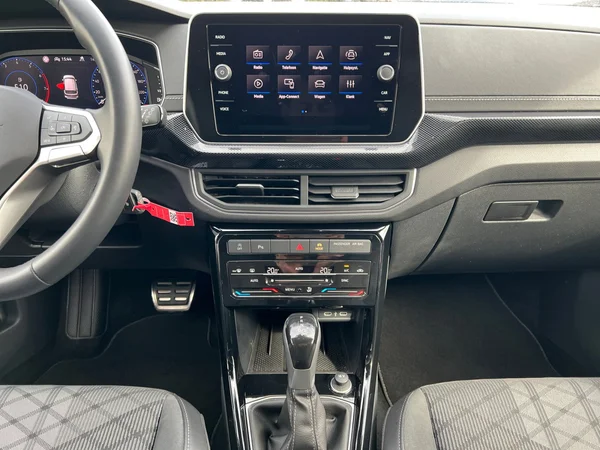 VOLKSWAGEN T-Cross (2025) — foto 4 van 24