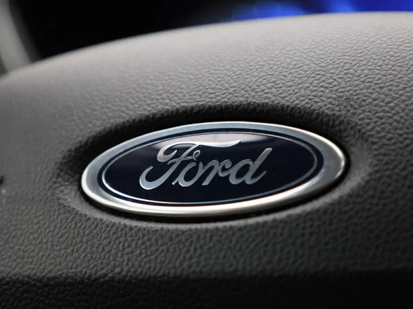 Ford Kuga (2023) — foto 21 van 42