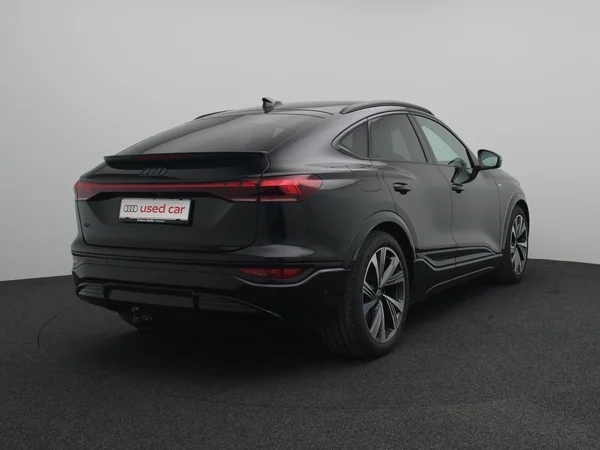 AUDI Q6 Sportback e-tron (2026) — foto 9 van 16