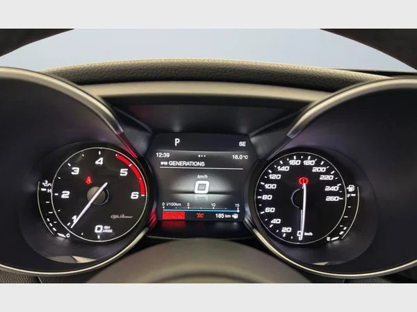 Alfa Romeo Giulia (2020) — foto 4 van 26