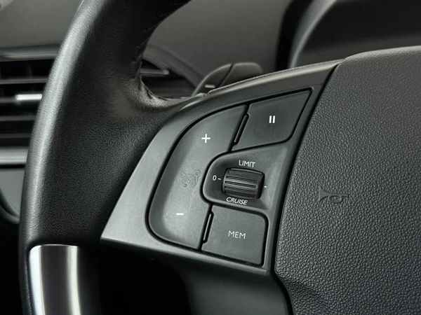 CITROEN C4 SpaceTourer (2022) — foto 9 van 25