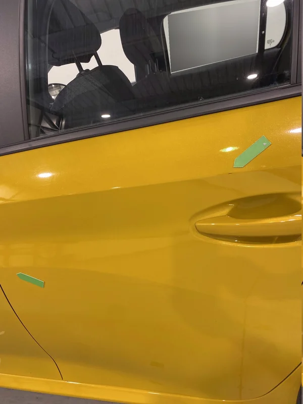 Peugeot E-208 (2023) — foto 33 van 43