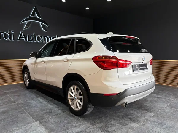 Bmw X1 (2016) — foto 23 van 25