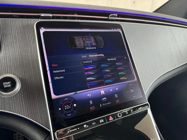 Mercedes-Benz EQE (2025) — foto 11 van 24