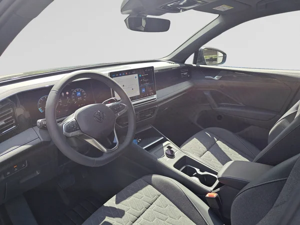 VOLKSWAGEN Tiguan (2026) — foto 6 van 19