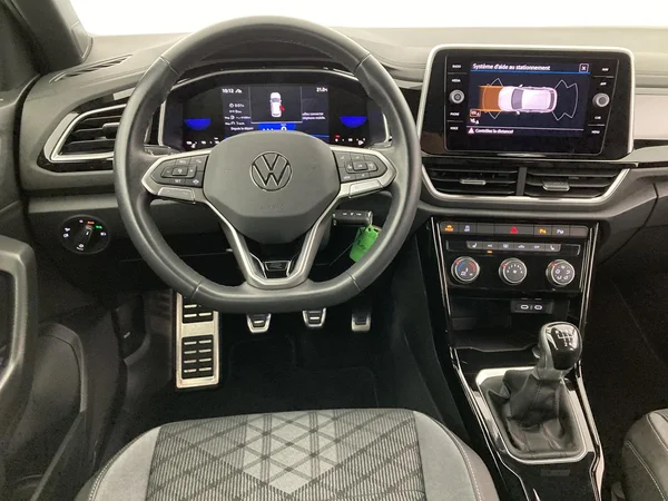 VOLKSWAGEN T-Roc (2024) — foto 6 van 36