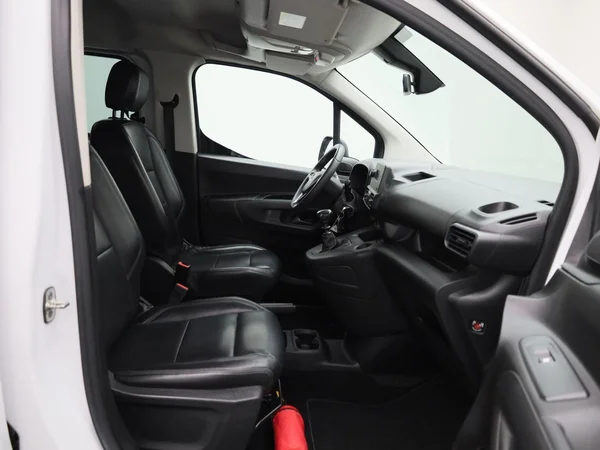 Opel Combo Life (2022) — foto 21 van 35