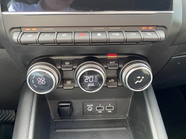 Renault Captur (2020) — foto 11 van 22