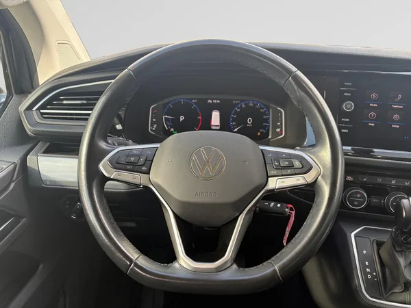 VOLKSWAGEN Multivan T6.1 Dsl (2021) — foto 7 van 22