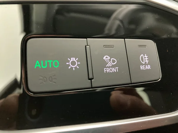 AUDI A6 Avant (2024) — foto 16 van 36