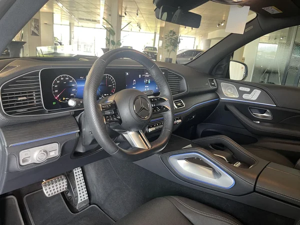 Mercedes-Benz GLE (2023) — foto 2 van 23