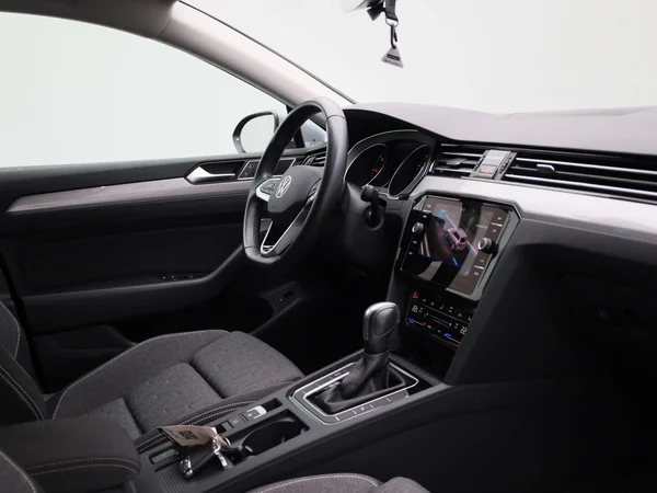 Volkswagen Passat (2024) — foto 26 van 42