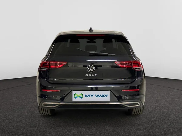 VOLKSWAGEN Golf VIII (2022) — foto 9 van 15
