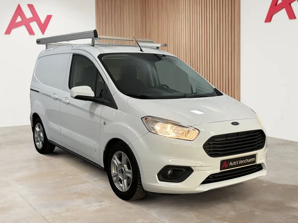 Ford Transit-Courier (2020) — foto 12 van 29