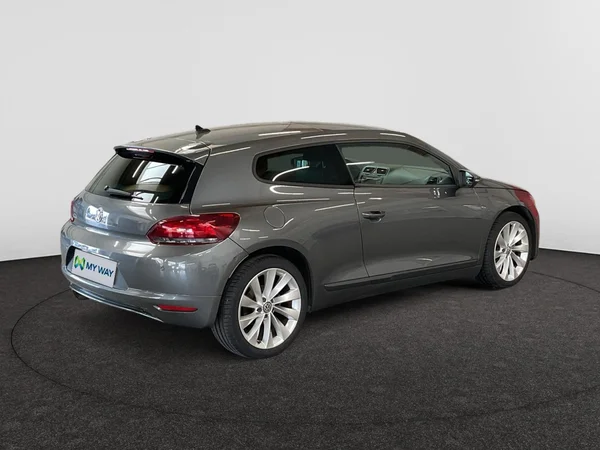 VOLKSWAGEN Scirocco (2010) — foto 20 van 24